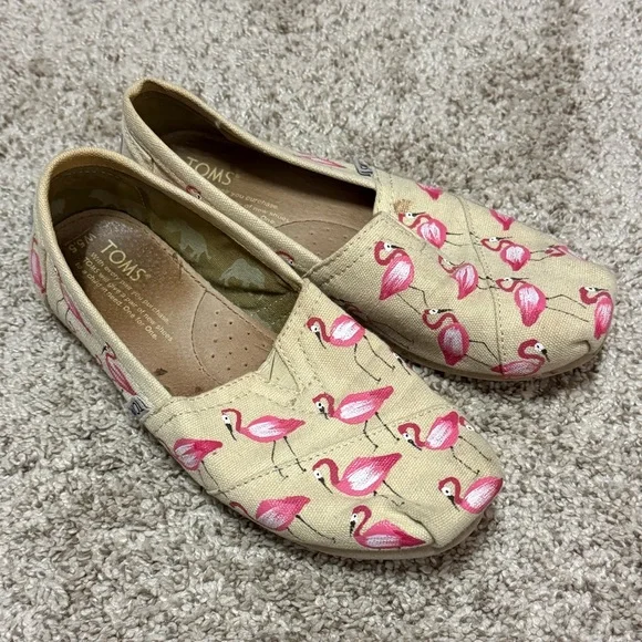 Three Pairs of Toms - Picture 10 of 12